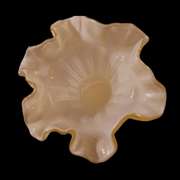 Vintage Fenton Candle Glow Yellow Ruffled Wheat Vase - 1950s MCM Art Glass, 7.5” - Picture 8 of 9